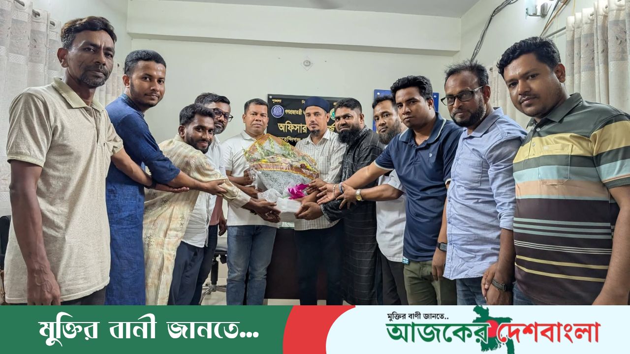 মোহ নেই, লোভ নেই— আছে শুধু দায়বদ্ধতা  নবাগত ওসি মোঃ মমিনুল ইসলাম । 