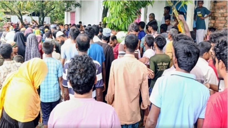 বগুড়ার শিবগঞ্জে দুর্বৃত্তরা প্রবাসীর স্ত্রী ও পুত্রকে জবাই করে হত্যা