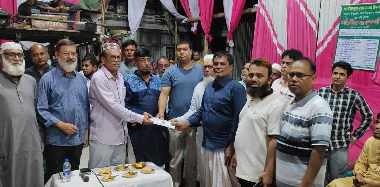 হোমনায় জাতীয় সংসদ নির্বাচনকে সামনে রেখে পূজার মন্ডপে মন্ডপে ঘুরছে সম্ভাব্য প্রার্থী।