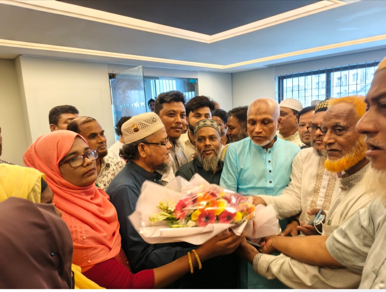 চট্টগ্রাম মহানগর বিএনপির আহবায়ক আলহাজ্ব এরশাদ উল্লাহর সাথে জাতীয়তাবাদী গণজাগরণ দল কমিটির শুভেচ্ছা বিনিময়