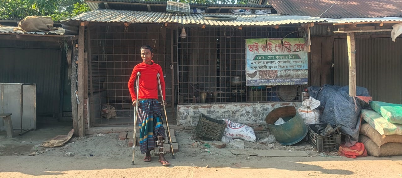 দুমকি উপজেলায় মুরাদিয়া ইউনিয়নে খাসজমির দোকান দখলের অভিযোগ