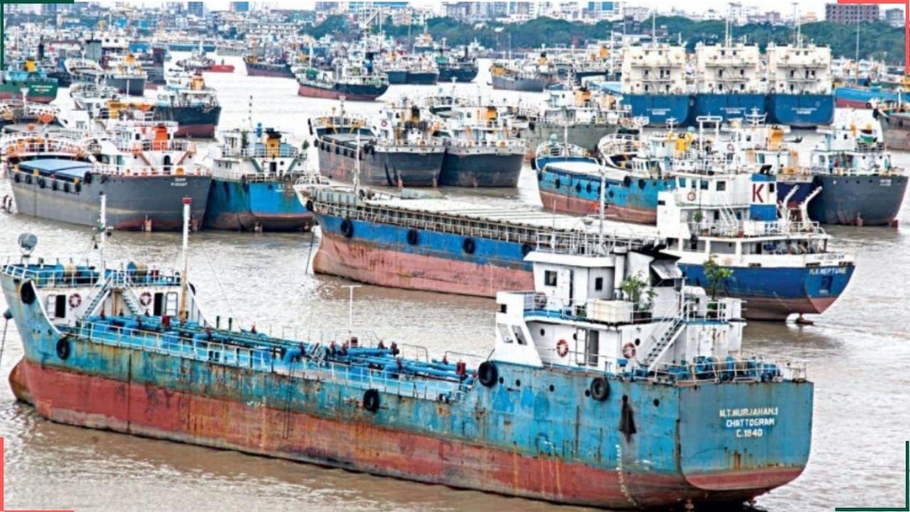 ভোটের অধিকার থেকে বঞ্চিত হতে চলেছেন কর্ণফুলীর ১৫ হাজার নৌ-শ্রমিক